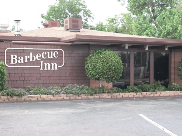 the Barbecue Inn exterior