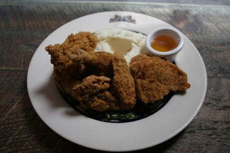 fried chicken, mashed potatos, 